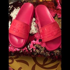 Orange Gucci slides 🔥🔥🔥🛍